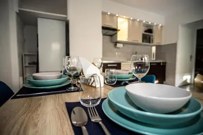 Cuisine ou kitchenette dans l'établissement Charmant 2p proche des plages, appartement Céladon