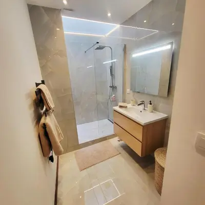 Salle de bains dans l'établissement Exceptional 3-room apartment in quiet Cannes