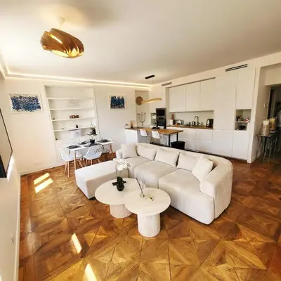 Coin salon dans l'établissement Exceptional 3-room apartment in quiet Cannes