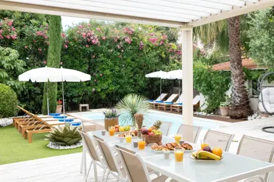 Jardin de l'établissement Azurenting - Villa 5 chambres - Juan-les-pins