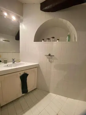 Salle de bains dans l'établissement Magnifique propriété - Piscine - Mer