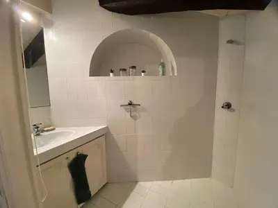 Salle de bains dans l'établissement Magnifique propriété - Piscine - Mer