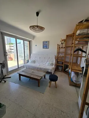 Un ou plusieurs lits dans un hébergement de l'établissement Studio Vallauris Golfe Juan Ville des potiers