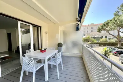 Balcon ou terrasse dans l'établissement Beautiful T2 large terrace near Center & sea