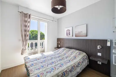 Plan de l'établissement A c Villa 8BR 15P with Pool & Tennis – Antibes
