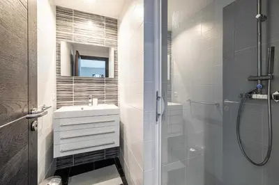 Plan de l'établissement A c Villa 8BR 15P with Pool & Tennis – Antibes