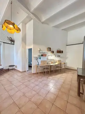 Cuisine ou kitchenette dans l'établissement Large duplex with garden in historic house
