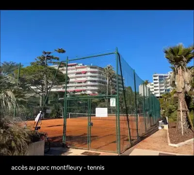 Tennis ou squash au sein de l'appartement ou à proximité