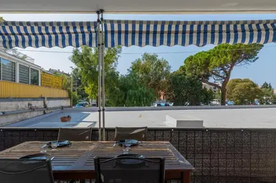 Plan de l'établissement Au coeur de Juan Les Pins L'Empire 8 couchages