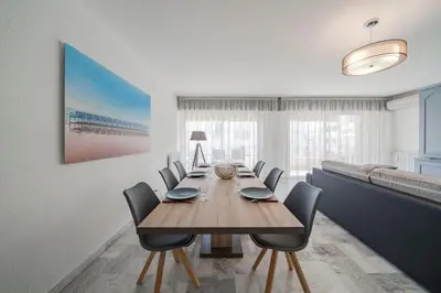Coin salon dans l'établissement Wdf 2 bedrooms heart of Cannes!!
