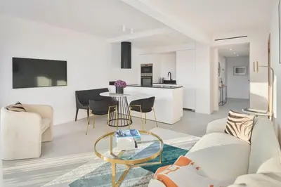 Télévision ou salle de divertissement dans l'établissement Wdf 2 bedroom heart of Cannes