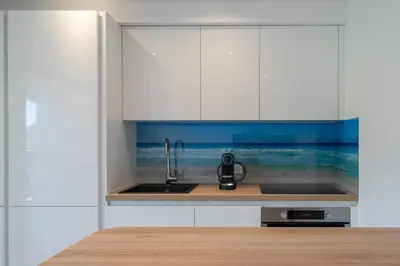 Cuisine ou kitchenette dans l'établissement Beautiful studio with balcony in Cannes