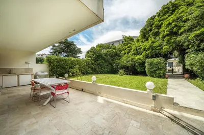Vue générale sur la montagne ou vue sur la montagne depuis l'appartement