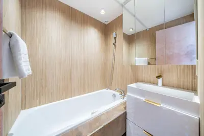 Salle de bains dans l'établissement Superbe appartement 5 pièces sur la Croisette