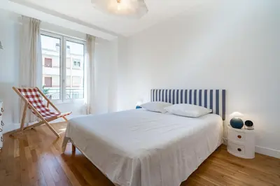Un ou plusieurs lits dans un hébergement de l'établissement Superb two-bedroom near the Croisette