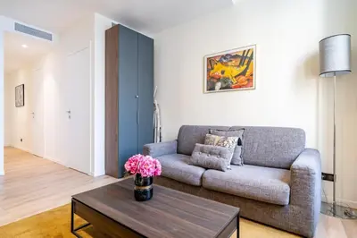 Coin salon dans l'établissement Pleasant 2 bedroom in the heart of Cannes