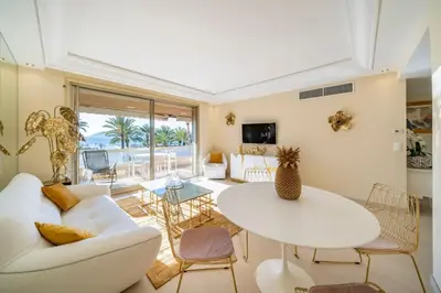 Plan de l'établissement Wonderful 2 bedroom facing the Croisette