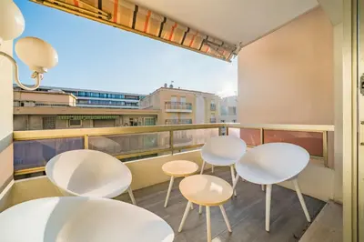 Balcon ou terrasse dans l'établissement Apartment for 4 people in the heart of Cannes