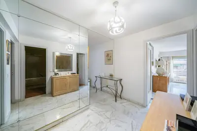 Télévision ou salle de divertissement dans l'établissement Apartment for 4 people in the heart of Cannes