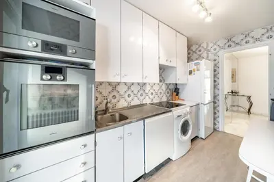 Cuisine ou kitchenette dans l'établissement Apartment for 4 people in the heart of Cannes