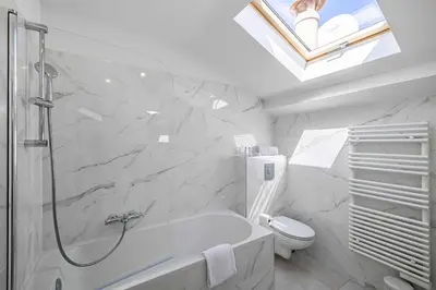 Salle de bains dans l'établissement Renovated and Bright Studio 3P - Cannes
