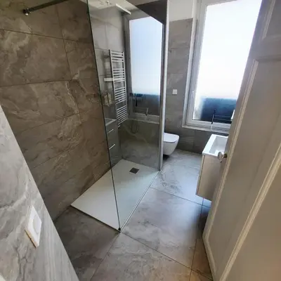 Salle de bains dans l'établissement Appartement 3 pièces en plein coeur de Cannes
