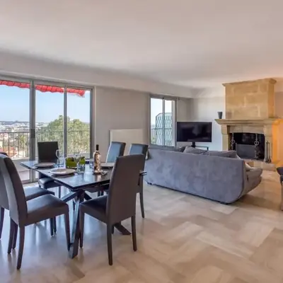 Superb top floor