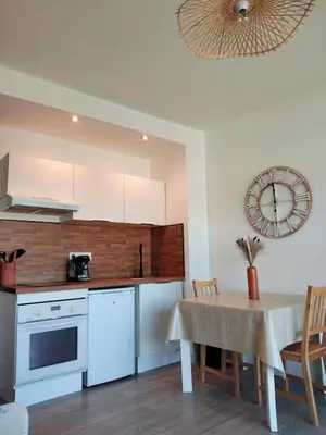 Cuisine ou kitchenette dans l'établissement Le Galop Bleu