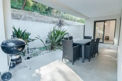 Plan de l'établissement Superbe villa 3 chambres – Piscine & 2 pièces