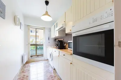 Cuisine ou kitchenette dans l'établissement Apartment Seaside