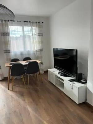 Télévision ou salle de divertissement dans l'établissement Southern Art