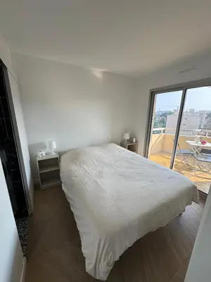 Un ou plusieurs lits dans un hébergement de l'établissement 3-room apartment in Antibes - Swimming pool - Sea view