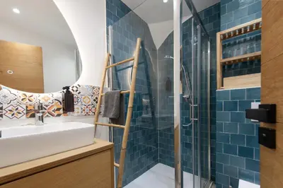 Salle de bains dans l'établissement Charmant 2 pièces - Coeur de la vieille ville - EU