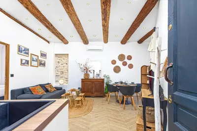 Coin salon dans l'établissement Charmant 2 pièces - Coeur de la vieille ville - EU