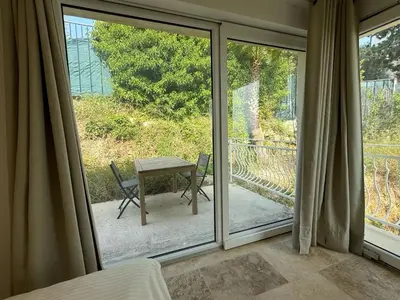 Balcon ou terrasse dans l'établissement Grande villa, 6 chambres, vue mer, montagne & ville de Cannes