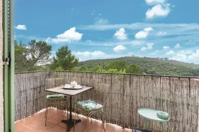 Vue générale sur la montagne ou vue sur la montagne depuis l'appartement