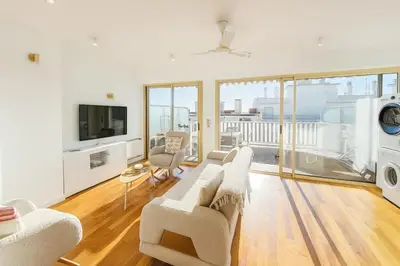 Télévision ou salle de divertissement dans l'établissement Sea View Prestige - T3, 6P, Terrasse & Vue Mer, PK