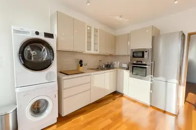 Cuisine ou kitchenette dans l'établissement Sea View Prestige - T3, 6P, Terrasse & Vue Mer, PK