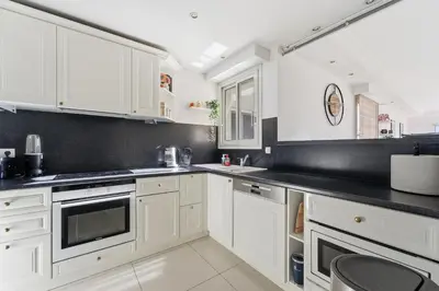 Cuisine ou kitchenette dans l'établissement Appartement Margot - Welkeys