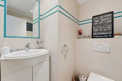 Salle de bains dans l'établissement Appartement Margot - Welkeys