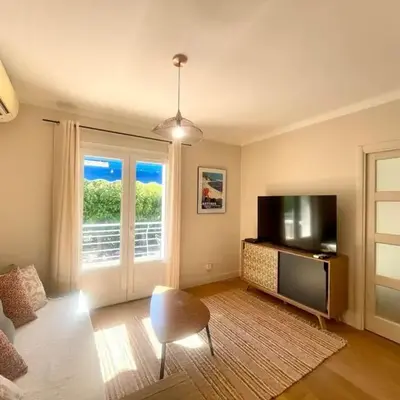 Cozy Apartment for 2 in Antibes