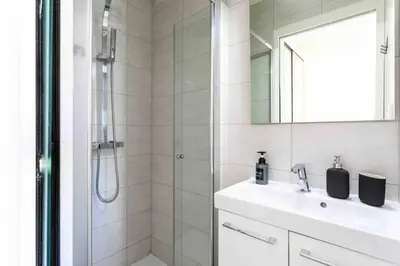 Salle de bains dans l'établissement Cannes 2 bedrooms apartment & 2 bathrooms - 160A