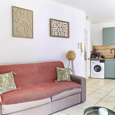 Family apartment in Juan les Pins