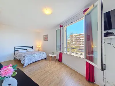 Un ou plusieurs lits dans un hébergement de l'établissement Superbe studio avec balcon vue mer - AC, Wifi, 2