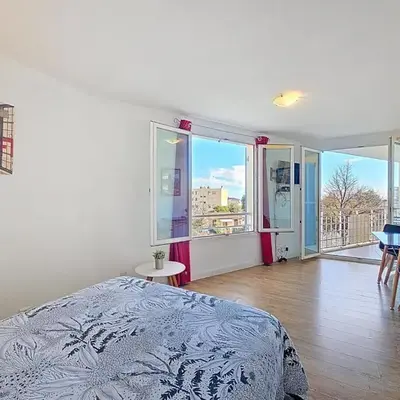 Superbe studio avec balcon vue mer - AC