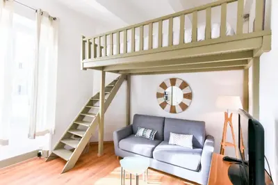 Coin salon dans l'établissement Studio élégant pour 4 personnes, à quelques pas de la Croisette