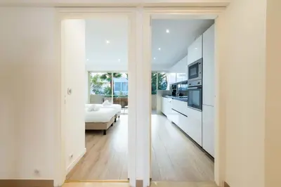 Un ou plusieurs lits dans un hébergement de l'établissement 3-Br Crossing Apartment Palm Beach