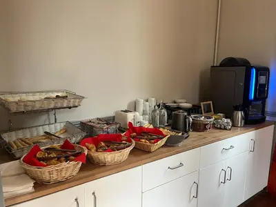 Cuisine ou kitchenette dans l'établissement Hôtel Windsor