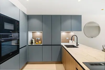Cuisine ou kitchenette dans l'établissement REF 2032 Renovated apartment-Sea view -Ideal for conferences and vacations