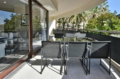 Balcon ou terrasse dans l'établissement Résidence Cannes - 3p Neuf à 15min à Pied De La Plage - CANNES - 3P neuf à 15min à pied de la plage MAE-2383